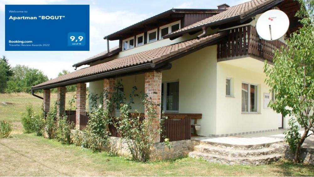 Apartman "Bogut" สลูน ภายนอก รูปภาพ