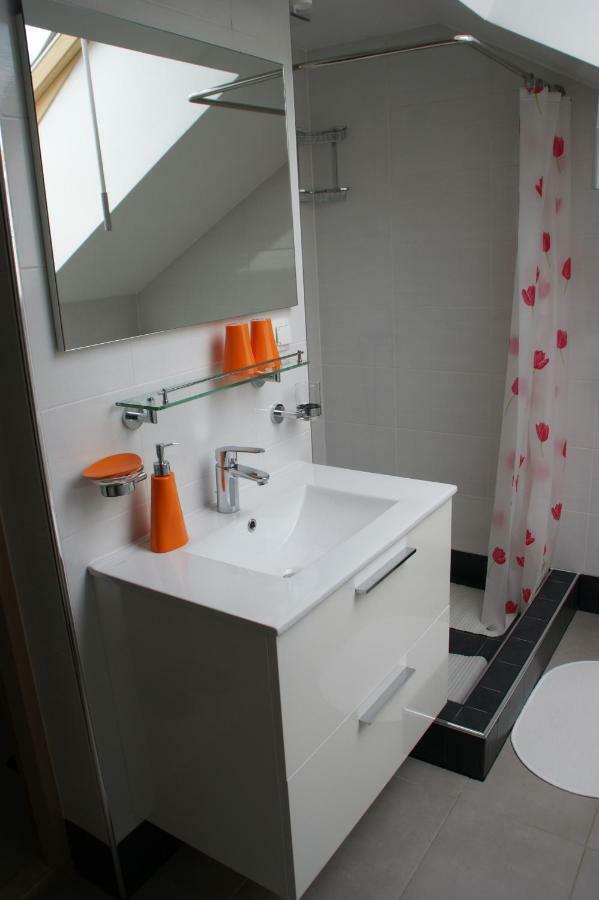 Apartman "Bogut" สลูน ภายนอก รูปภาพ